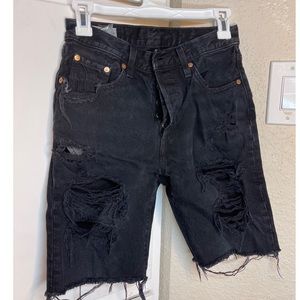 LEVI’s Slouch Bermuda Short